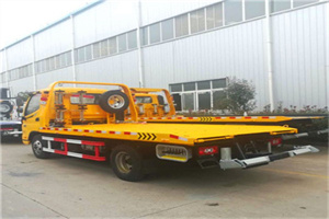 海淀区附近拖车救援搭电